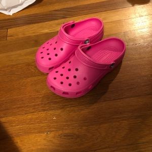 Dark pink croc